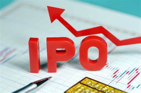 成电光信IPO | 董事履历“玩穿越”，对外兼职选择性披露；董秘频遭监管